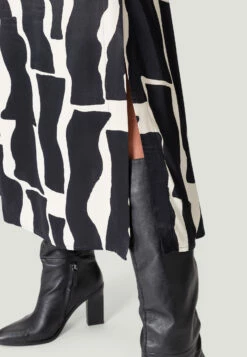 Zero Rock -Dodenhof Shop 2e7bb3bd5815d2ed0b69c0dd0a1fead3a6b59950 7200918534 1891 05