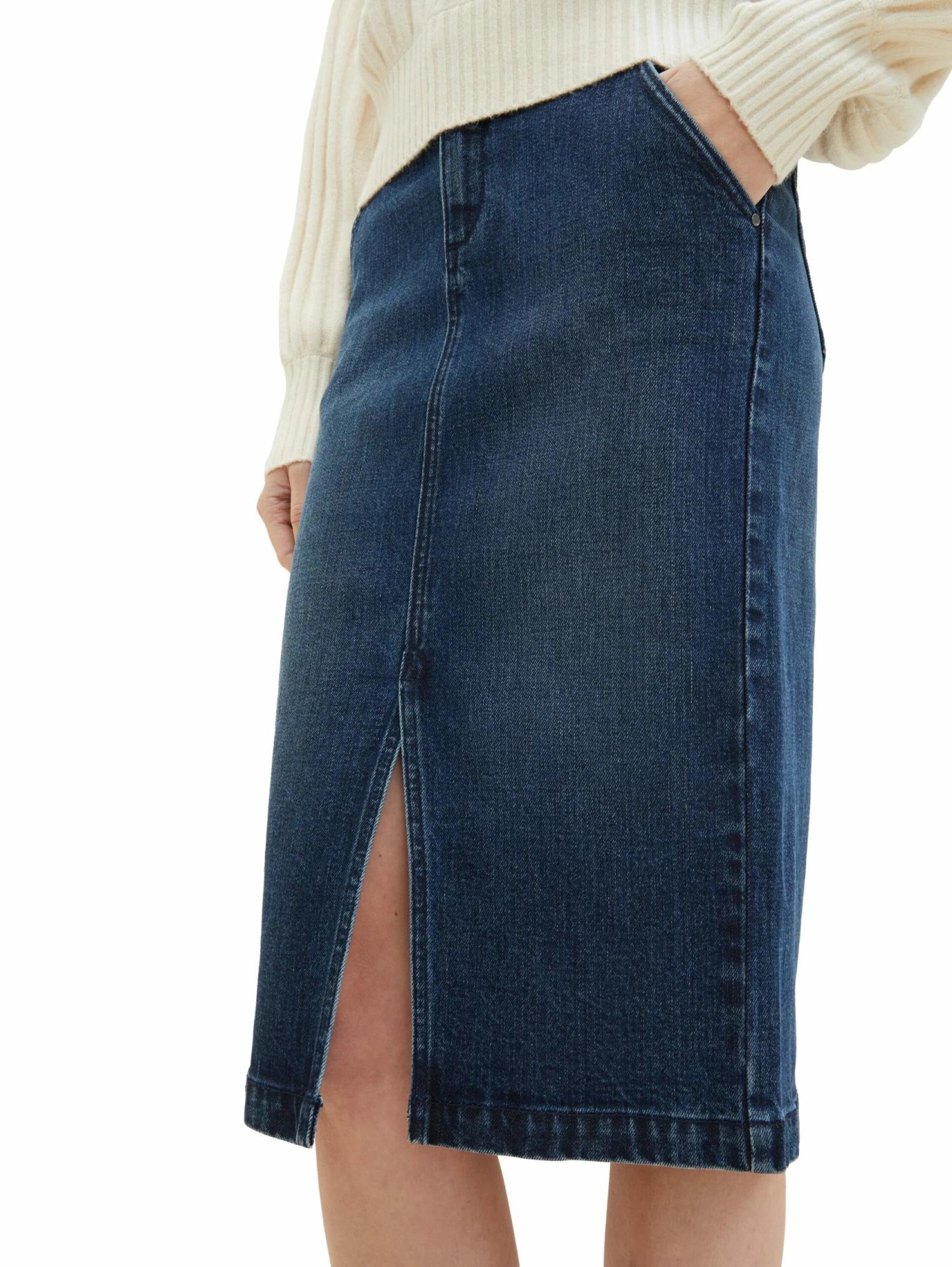 Denim Skirt With Slit 7 Denim Skirt With Slit – Bild 7